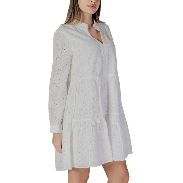 B.young Femme Robes