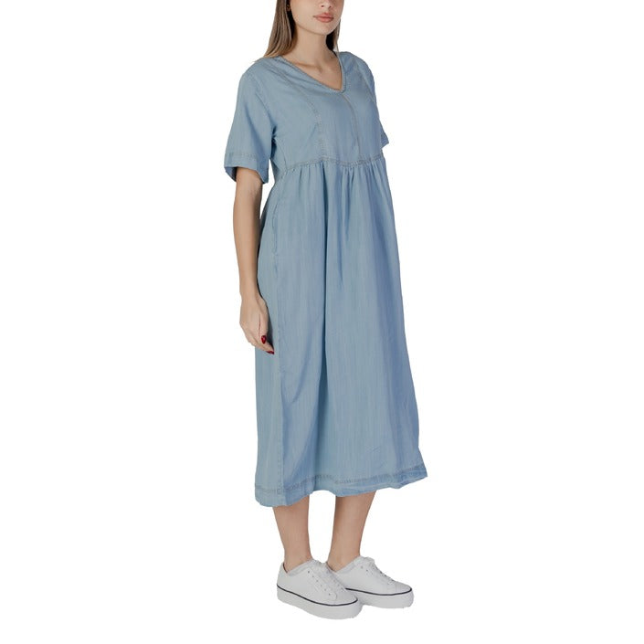 B.young Femme Robes